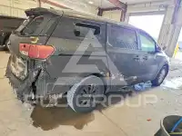 2016 KIA Sedona фото