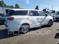 2016 KIA Sedona фото