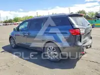 2016 KIA Sedona фото