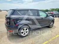 2016 Ford ESCAPE photo