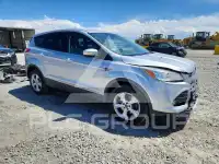 2016 Ford ESCAPE photo