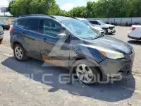 2016 Ford ESCAPE photo
