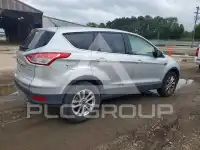 2016 Ford ESCAPE photo