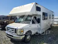2016 Ford E-450 фото