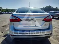 2016 Ford FIESTA фото