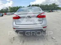 2016 Ford FIESTA фото