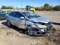2016 Ford FOCUS фото