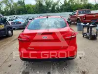2016 Ford FOCUS фото