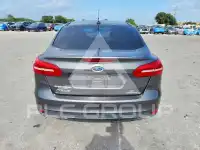 2016 Ford FOCUS фото