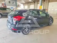 2016 Ford FOCUS фото