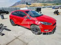 2016 Ford FOCUS фото