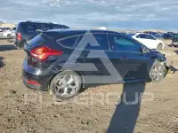 2016 Ford FOCUS photo