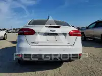 2016 Ford FOCUS photo