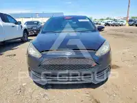 2016 Ford FOCUS фото