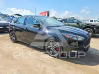 2016 Ford FOCUS фото