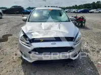 2016 Ford FOCUS photo