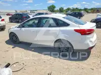 2016 Ford FOCUS фото