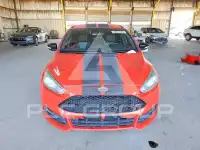 2016 Ford FOCUS фото