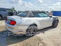 2016 Ford MUSTANG photo