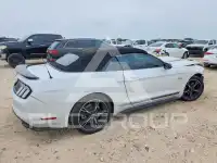 2016 Ford MUSTANG photo