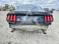 2016 Ford MUSTANG фото
