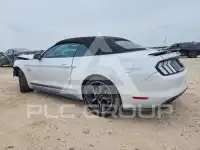 2016 Ford MUSTANG photo