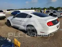 2016 Ford MUSTANG фото