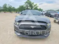 2016 Ford MUSTANG photo
