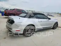 2016 Ford MUSTANG фото