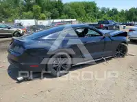 2016 Ford MUSTANG photo