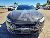 2016 Ford FUSION photo