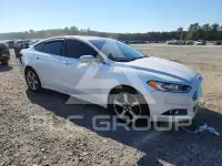 2016 Ford FUSION photo