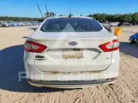 2016 Ford FUSION фото