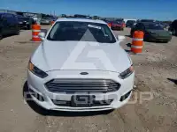 2016 Ford FUSION фото