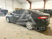 2016 Ford FUSION photo