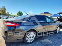 2016 Ford FUSION photo