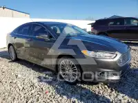 2016 Ford FUSION photo