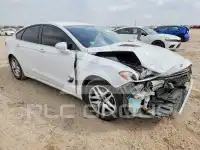 2016 Ford FUSION photo