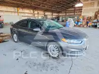2016 Ford FUSION фото
