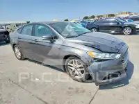 2016 Ford FUSION photo