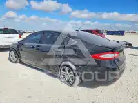 2016 Ford FUSION photo