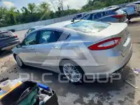 2016 Ford FUSION photo