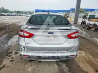 2016 Ford FUSION photo