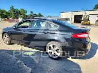 2016 Ford FUSION photo