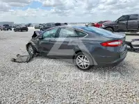 2016 Ford FUSION фото
