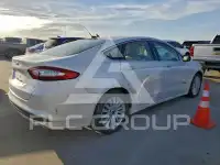 2016 Ford FUSION photo