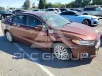 2016 Ford FUSION фото