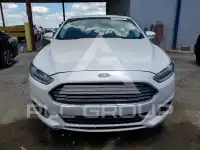 2016 Ford FUSION photo