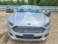 2016 Ford FUSION фото