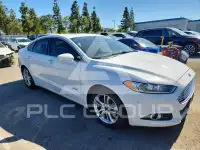 2016 Ford FUSION фото